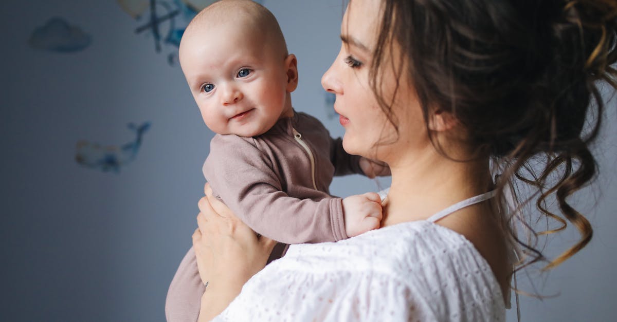 entdecken sie die süßesten babybekleidungen für die kleinsten mitglieder ihrer familie. komfortable, stilvolle und hochwertige kleidung für babys in verschiedenen größen und farben.