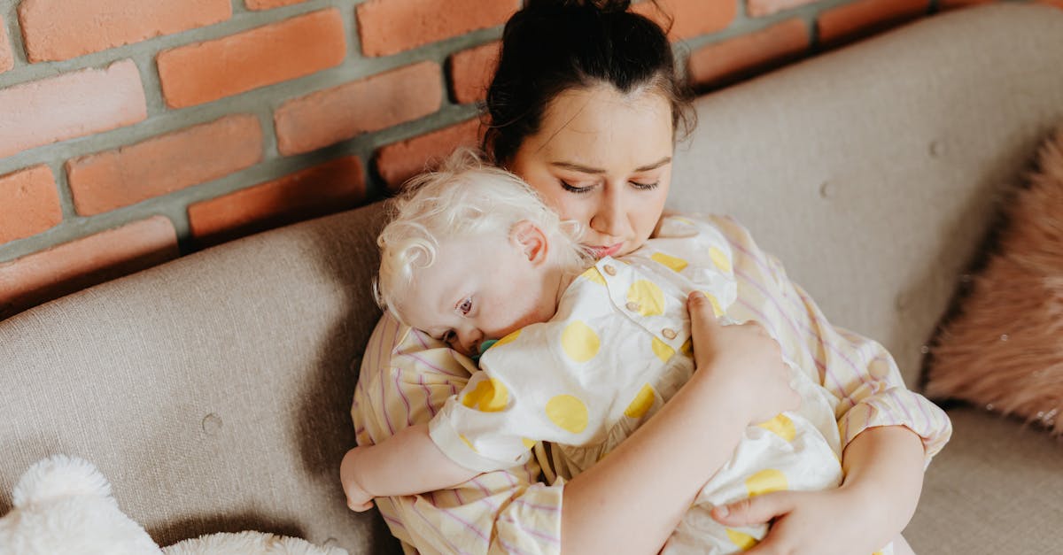 entdecken sie unser bezauberndes babyalbum, perfekt zur festhaltung der kostbaren erinnerungen ihres kleinen schatzes. halten sie unvergessliche momente fest mit liebevoll gestalteten seiten, die platz für fotos und persönliche notizen bieten.