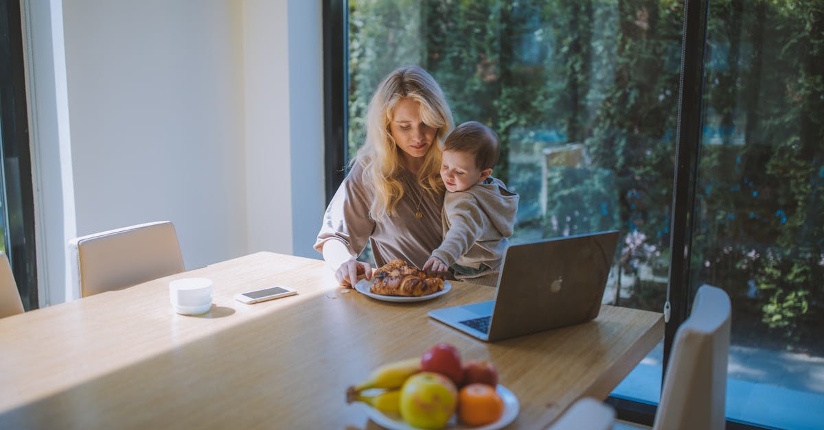 entdecken sie die besten tipps zur ernährung von babys! von der einführung fester nahrung bis hin zu gesunden rezepten - erfahren sie, wie sie die nährstoffe fördern, die ihr kind für ein gesundes wachstum benötigt.