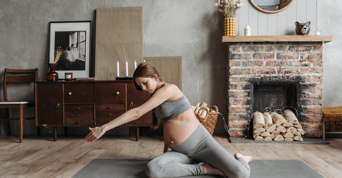 entdecken sie die vorteile von schwangerschaftsyoga für werdende mütter. fördern sie entspannung, stärke und flexibilität während ihrer schwangerschaft mit speziell entwickelten übungen und techniken.