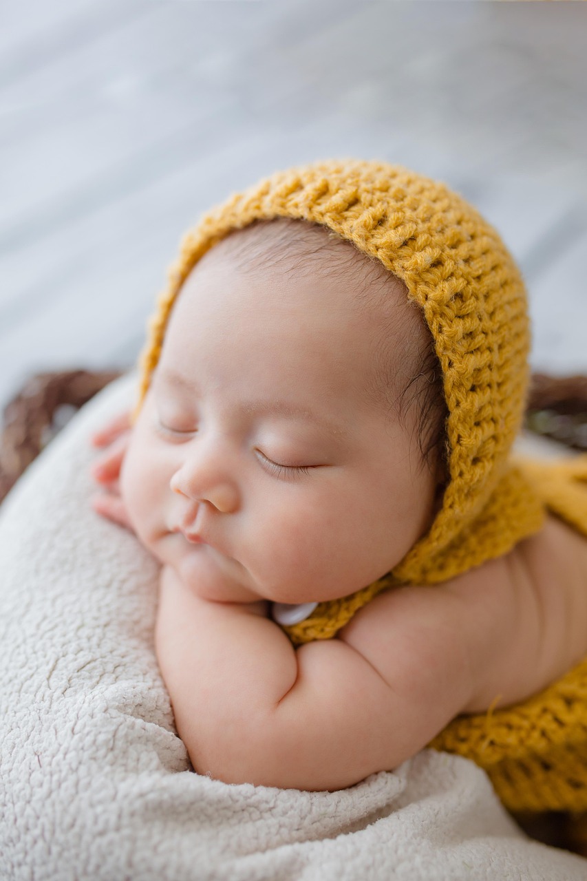 entdecken sie bezaubernde neugeborenen-fotografie und wertvolle tipps für frischgebackene eltern. alles rund um die ersten tage ihres babys.