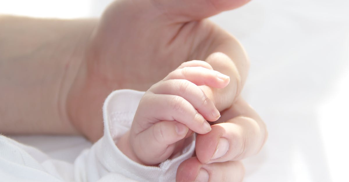 entdecken sie die besten tipps zur hautpflege für babys. unsere produkte und ratschläge helfen, die empfindliche haut ihres kleinen schatzes zu schützen und zu pflegen. für ein glückliches, gesundes baby!
