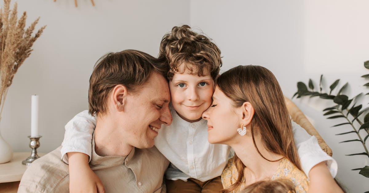 entdecken sie die verschiedenen facetten des familienlebens: von der erziehung der kinder über gemeinsame aktivitäten bis hin zu tipps für ein harmonisches zusammenleben. lassen sie sich inspirieren für eine glückliche und erfüllte familienzeit!