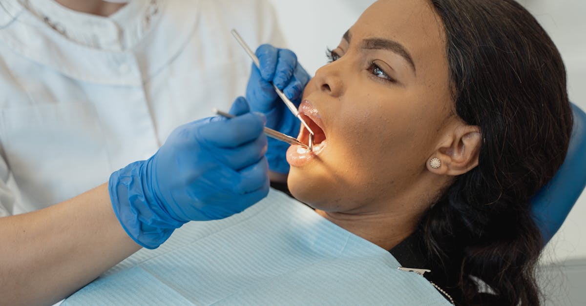 entdecken sie die bedeutung präventiver untersuchungen für ihre gesundheit. erfahren sie, wie regelmäßige vorsorgeuntersuchungen helfen, krankheiten frühzeitig zu erkennen und ihr wohlbefinden zu fördern.