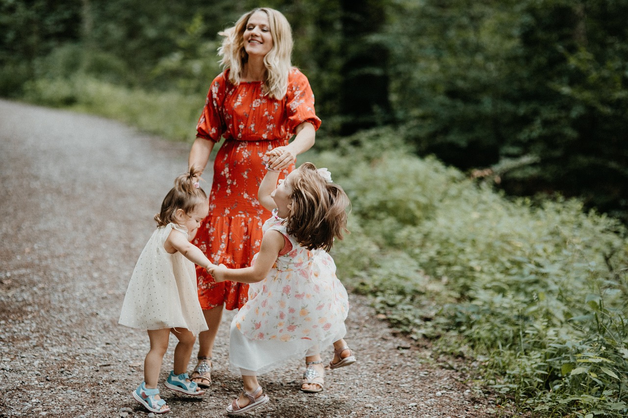 entdecken sie effektive familienroutinen, die den alltag strukturieren und für harmonie sorgen. tipps und ideen für eine gelungene familienorganisation.