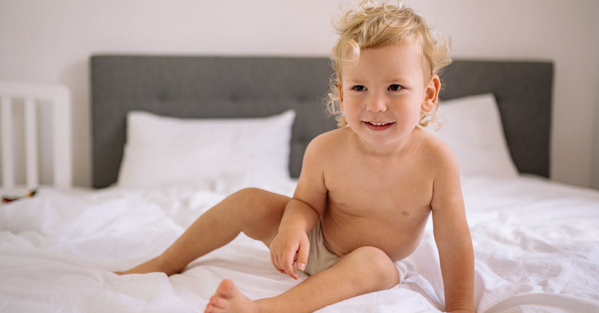 entdecken sie unsere hochwertigen windeln für babys, die ultimativen komfort und schutz bieten. ideal für sanfte haut, mit hoher saugkraft und einem angenehmen tragegefühl. perfekt für die bedürfnisse ihres kleinen schatzes.
